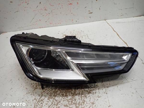 Lampa przód przednia prawa AUDI A4 B9 2015- BI-XENON 8W - 1