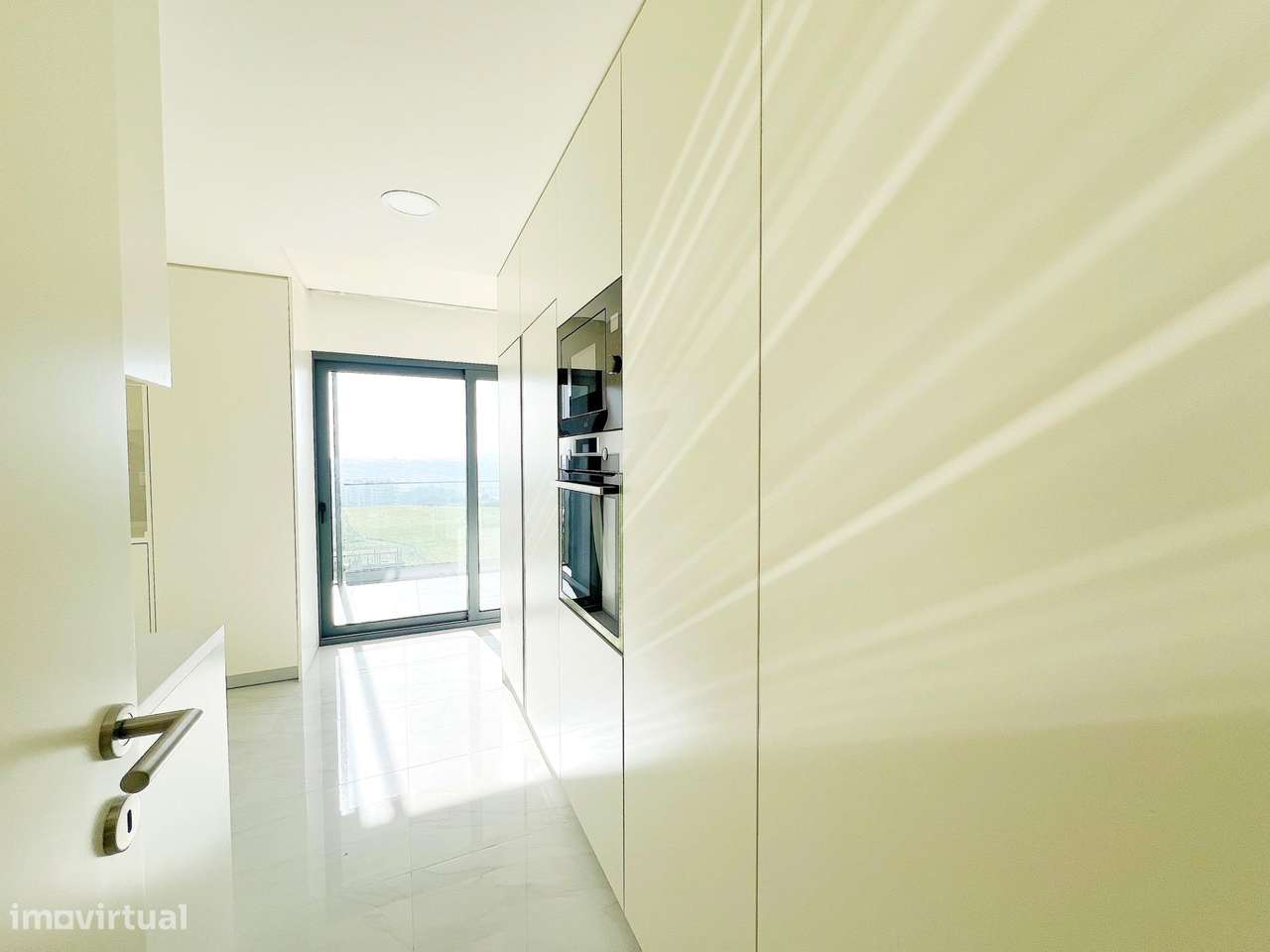 T2 novo c/ estacionamento e varanda - URBANIZAÇÃO MOINHOS DO...-18