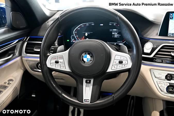 BMW Seria 7 750i xDrive - 12