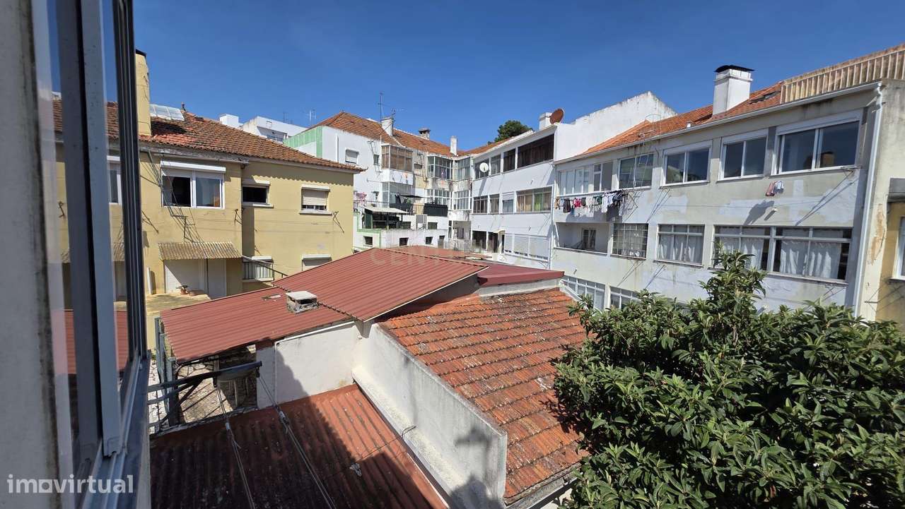 Apartamento T2 em Almada praceta Infante Dona Beatriz-12
