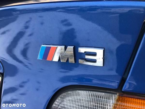 BMW M3 Standard - 12