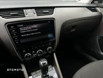 Skoda Octavia Combi 2.0 TDI DSG 4x4 Scout - 10