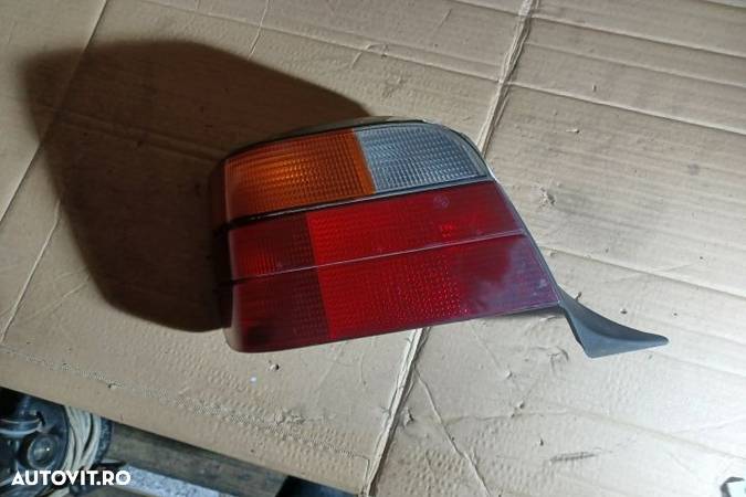 Lampa stop stanga pe aripa BMW Seria 3 E46  [din 1997 pana  2003] seria Sedan 4-usi 316i MT (105 hp - 4