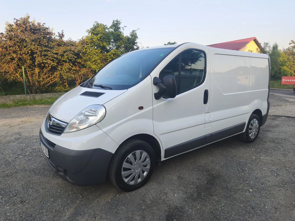 Opel Vivaro 2012
