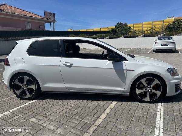 VW Golf 2.0 TSi GTi Performance - 34