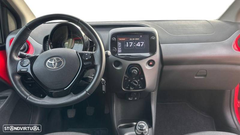 Toyota Aygo 1.0 X-Play - 8