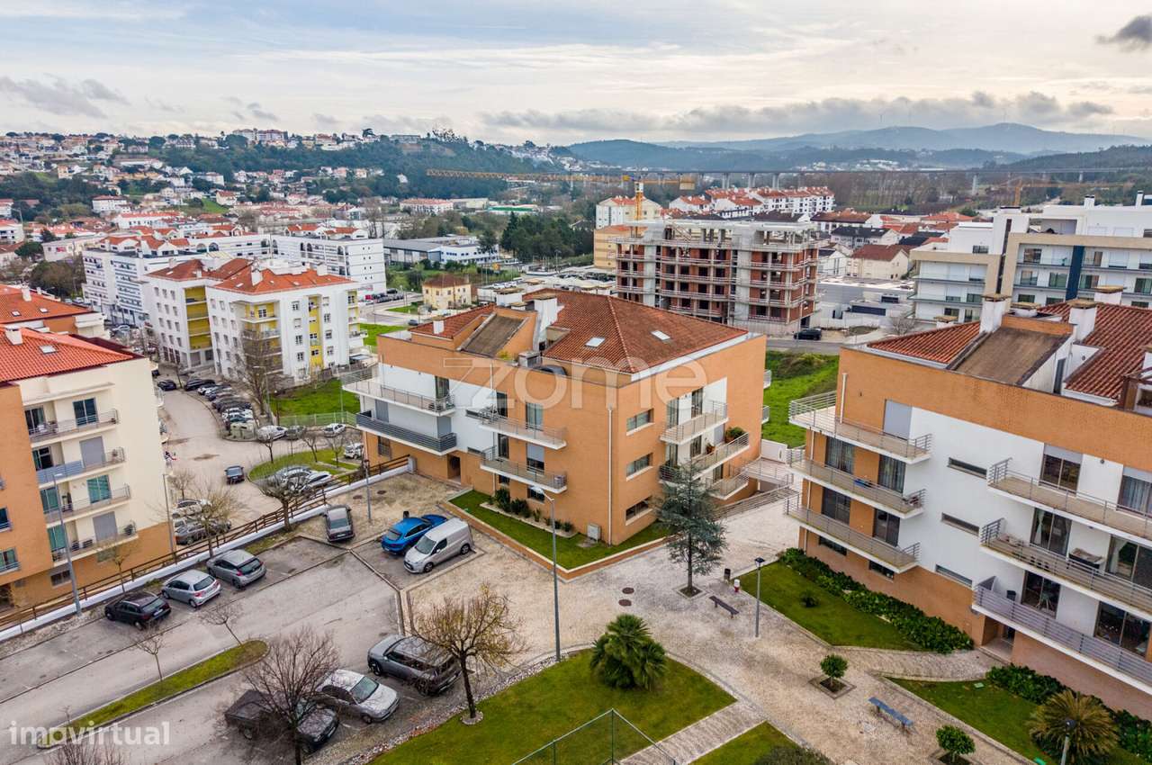 Apartamento T2 no Edifício Eden - Leiria-46