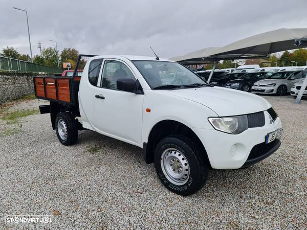 Mitsubishi L200 2.5 DI-D 4X4 3 LUG NACIONAL - 3