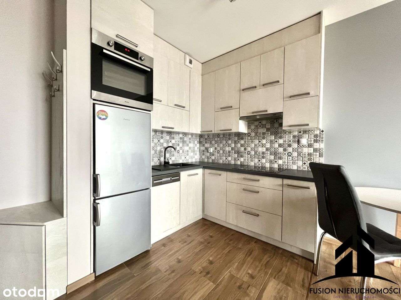 Nowoczesne, w pełni wyposażone mieszkanie z widoki-2