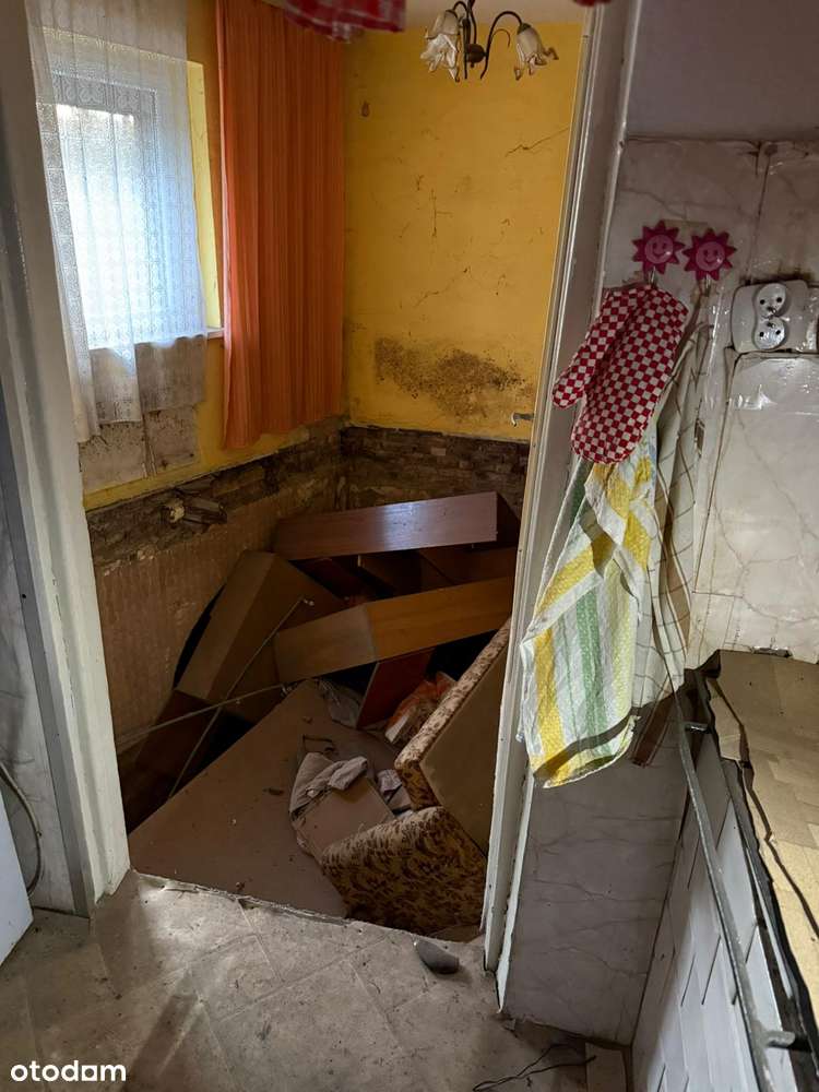 Dom w cenie mieszkania, 4 niezależne lokale - 200m2 - ul. Sucharskiego-5