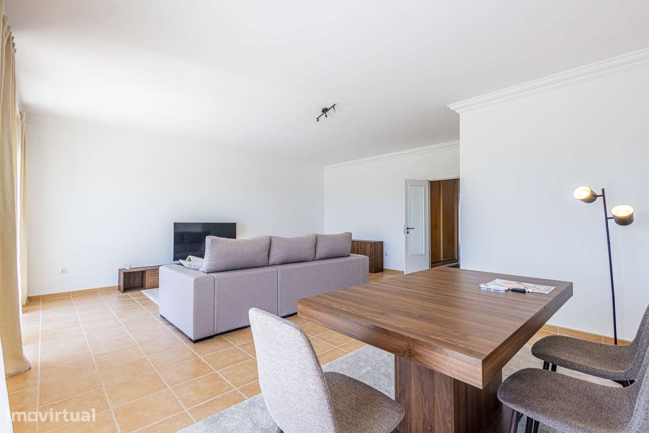 Apartamento T3 de Excelência no Centro do Cartaxo-52