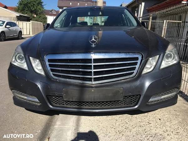 Dezmembrari Mercedes E-Class W212 2011 - 1