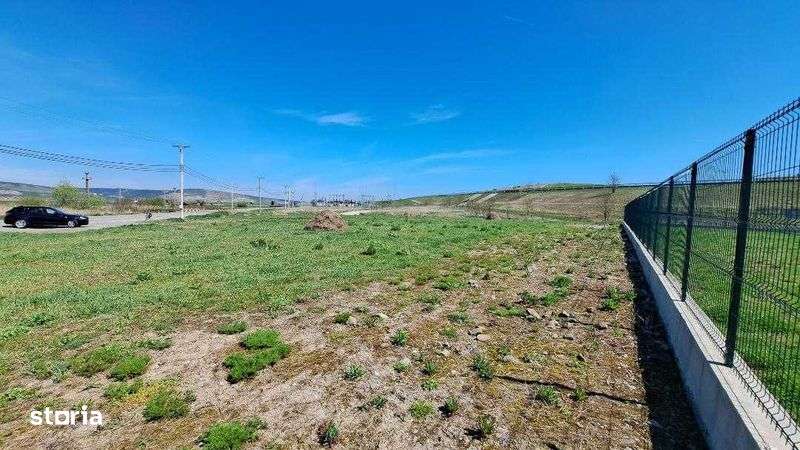 Vand teren  comuna Sanpaul sat Valea Izvoarelor  -  E 60 - Imagine principală: 5/6