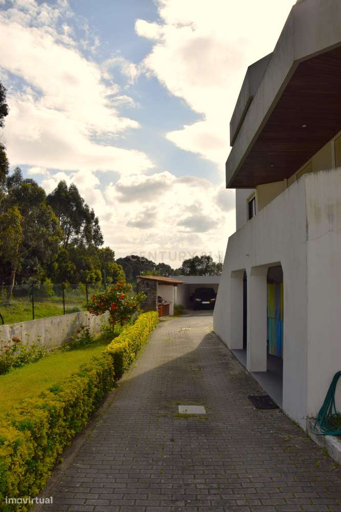 Moradia T6 (ou T4+T2) em Vila Nova de Gaia - Vilar do Paraíso-38