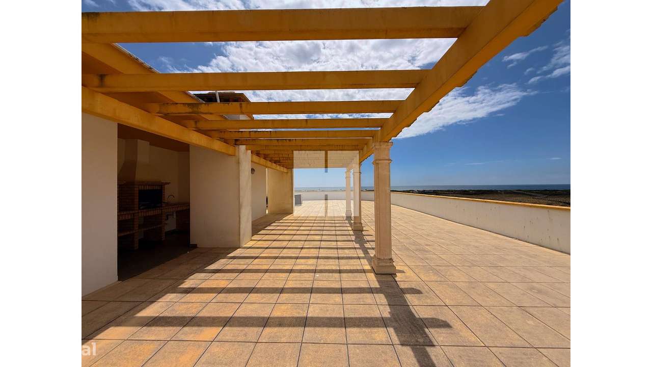 T3K c/ Garagem ao Lado da Praia-40