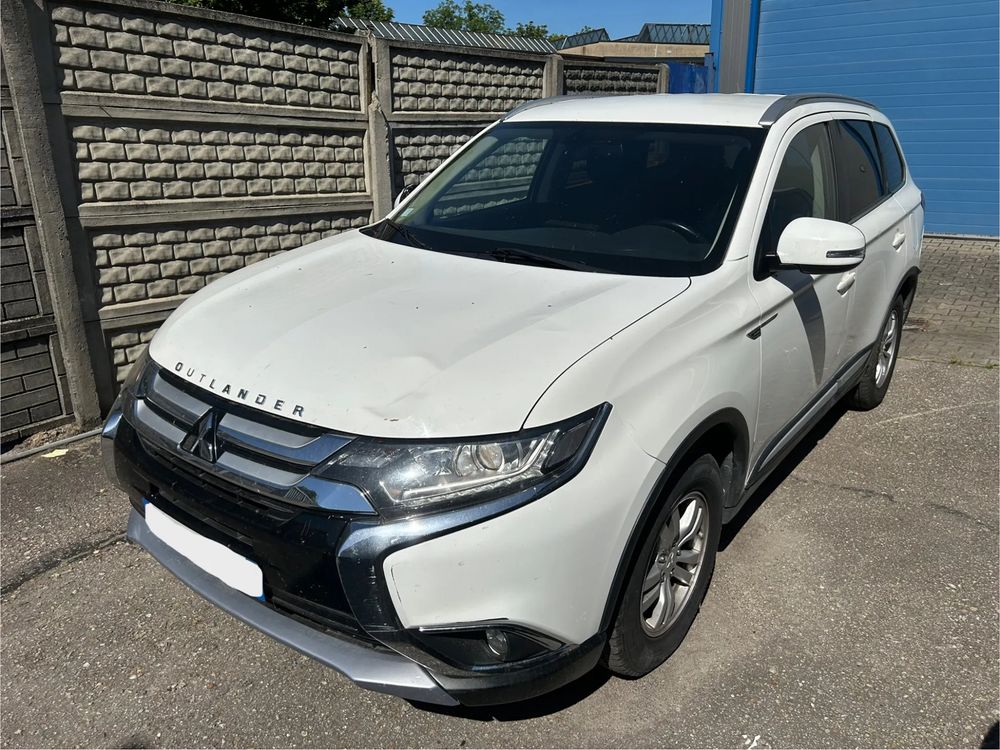 Mitsubishi Outlander III 2.2 DI-D 4WD Top 2017