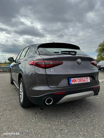 Alfa Romeo Stelvio 2.2 Diesel 16V AT8-Q4 Executive - 8