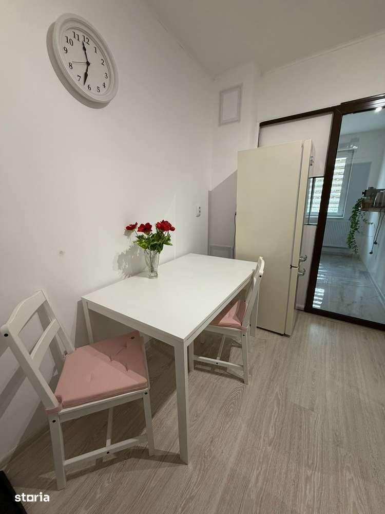 Apartament 2 camere de vanzare Dr Taberei metrou la bloc-10