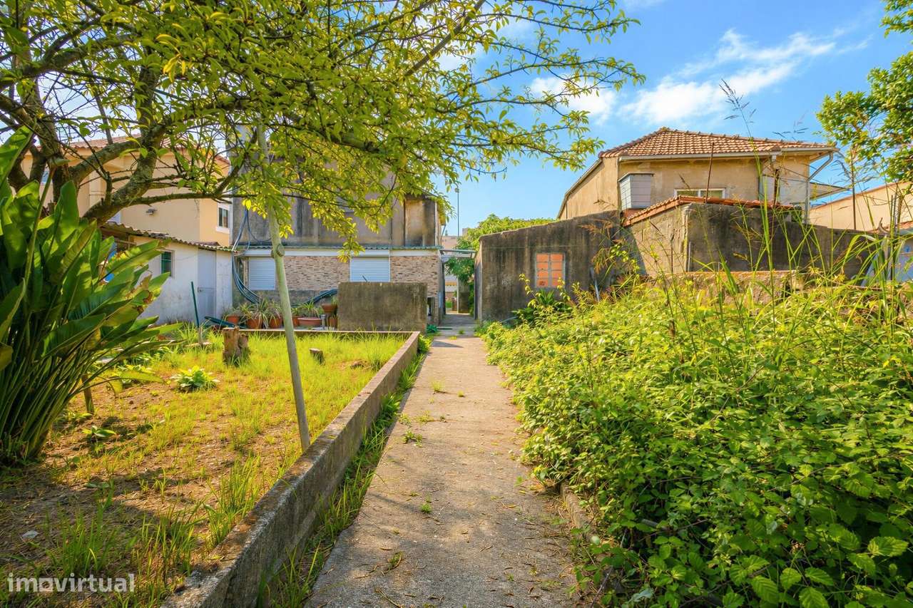 Casa Bifamiliar na Senhora da Hora | 185 m2 | Terreno com Cerca de...-0