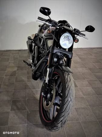 Harley-Davidson Softail V-Rod - 3