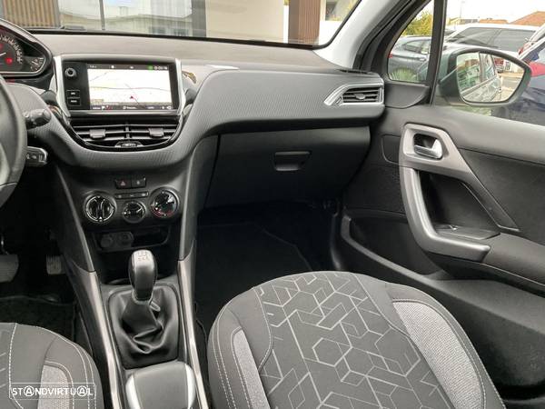 Peugeot 2008 1.2 PureTech Active - 29