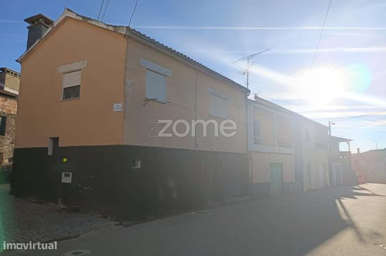 Moradia tradicional T2 de 2 pisos a 15 min de Vila Real | Guiães-1