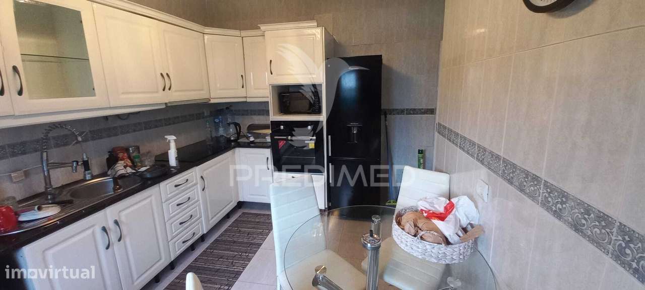 MORADIA T2 CONVERTIDO EM T1 COM GARAGEM NA CARREGUEIRA-PINHAL NOVO - Grande imagem: 3/20