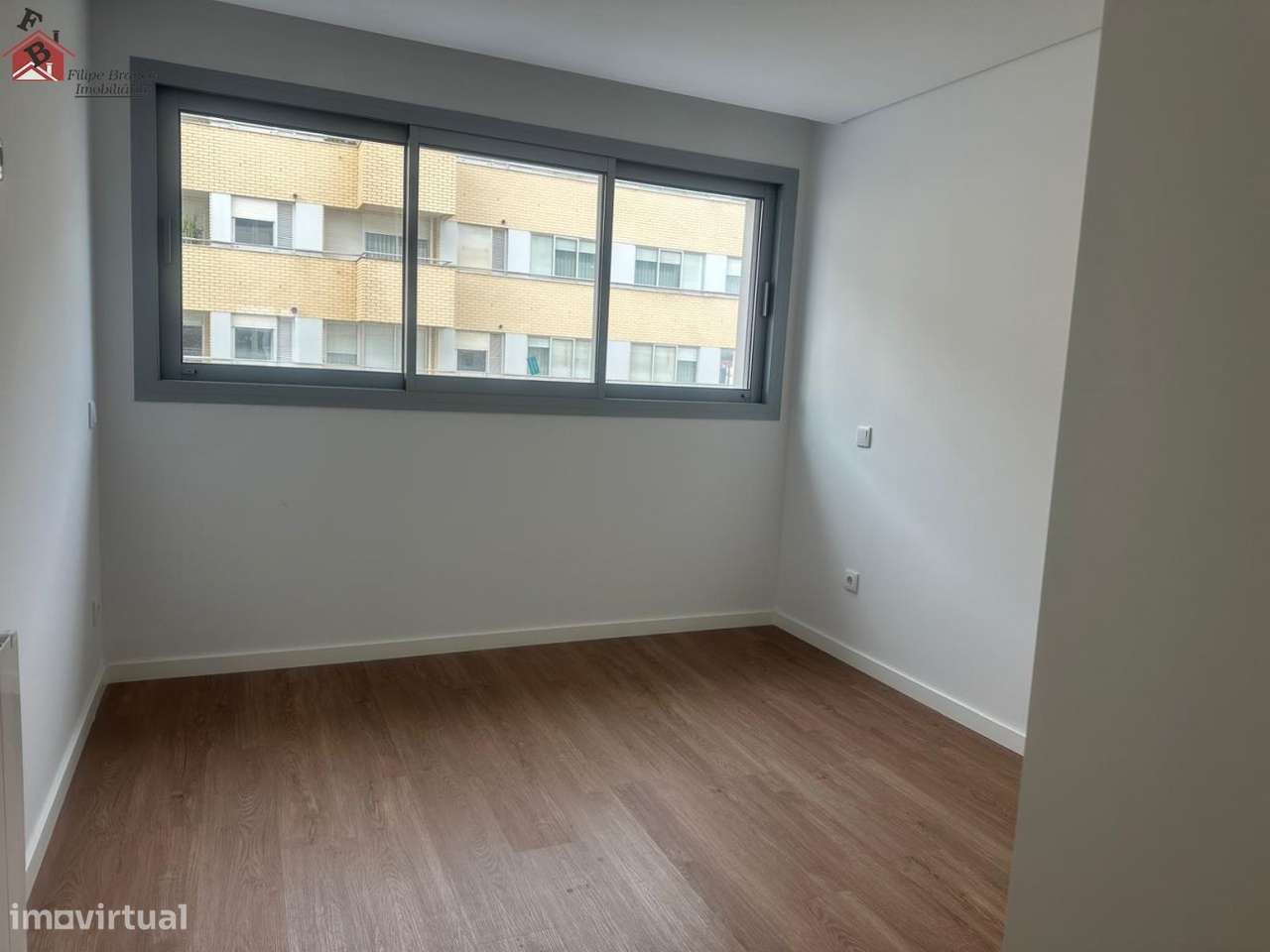 T2+1 NOVO PRONTO HABITAR! VISTA MAR SANTA MARINHA GAIA!-24