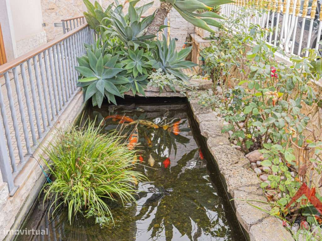 Moradia Isolada T4 com Aproveitamento de Sótão - Quinta do Conde-38