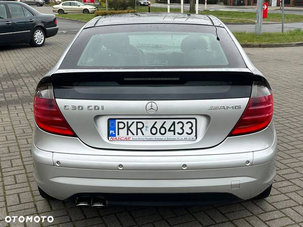 Mercedes-Benz Klasa C 30 CDI AMG - 6