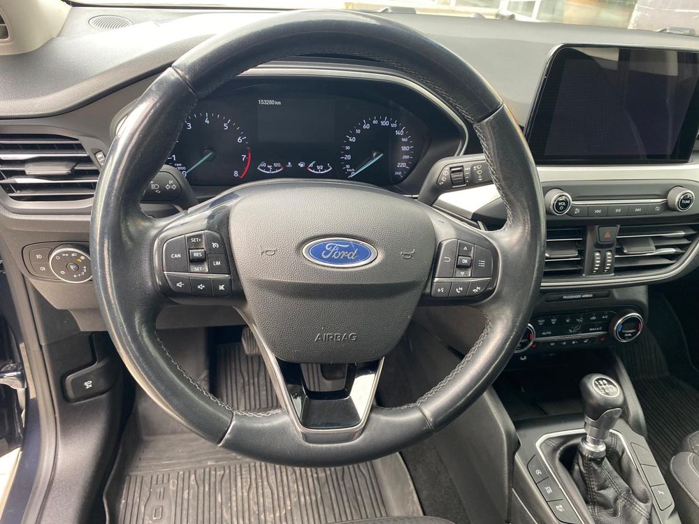 Ford Focus - foto 16