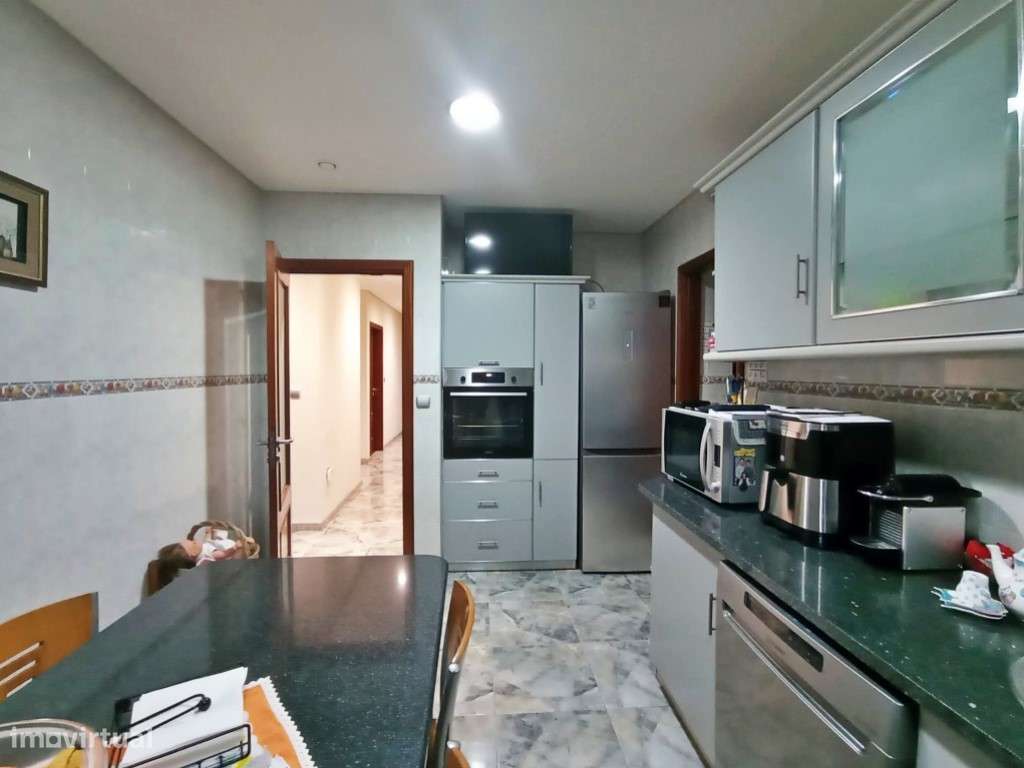 Andar Moradia T3 com Logradouro e Garagem - Grande imagem: 5/16