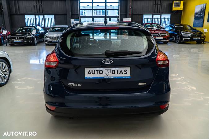 Ford Focus 1.0 EcoBoost Connected - 26