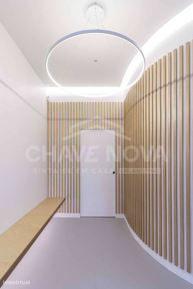 Loja Totalmente Equipada para Clínica ou Estética no Porto - Grande imagem: 4/19