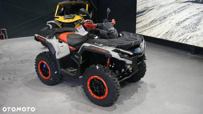 Can-Am Outlander - 1