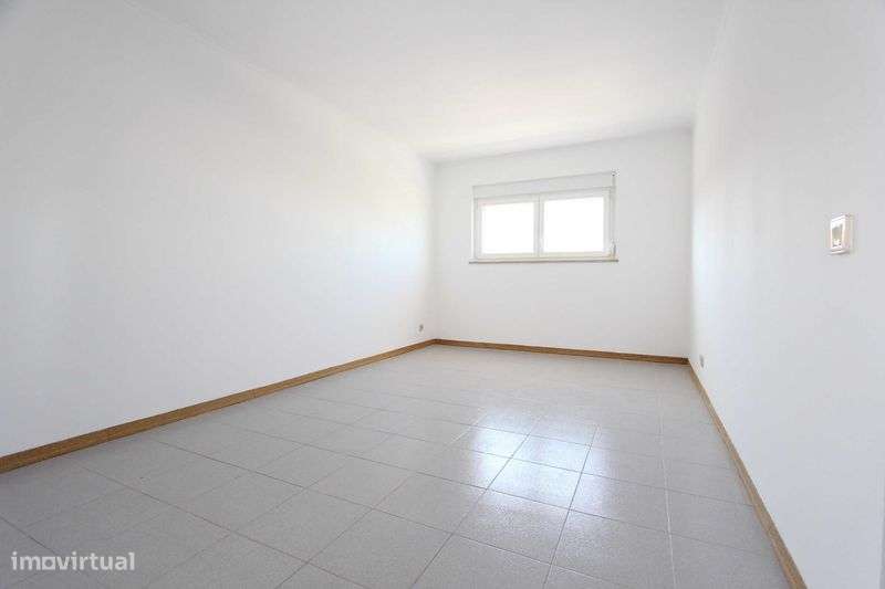 VENDE APTO T2 REMODELADO - Grande imagem: 5/12