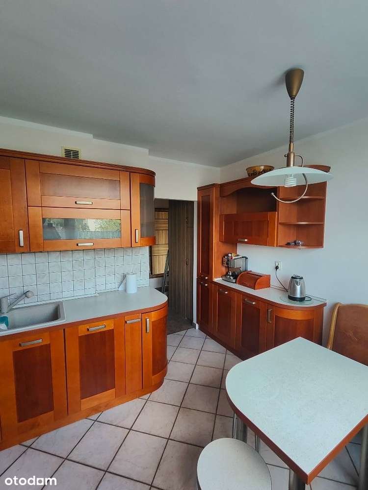 Rozkładowe 3 pokojowe mieszkanie w eleganckim stanie - Pełny obrazek: 4/13