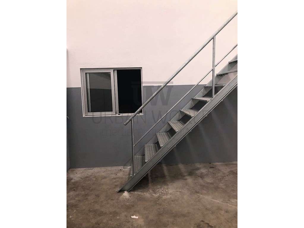 Armazém P/ Arrendamento, Malveira - Mafra, 700m2 - Grande imagem: 5/7