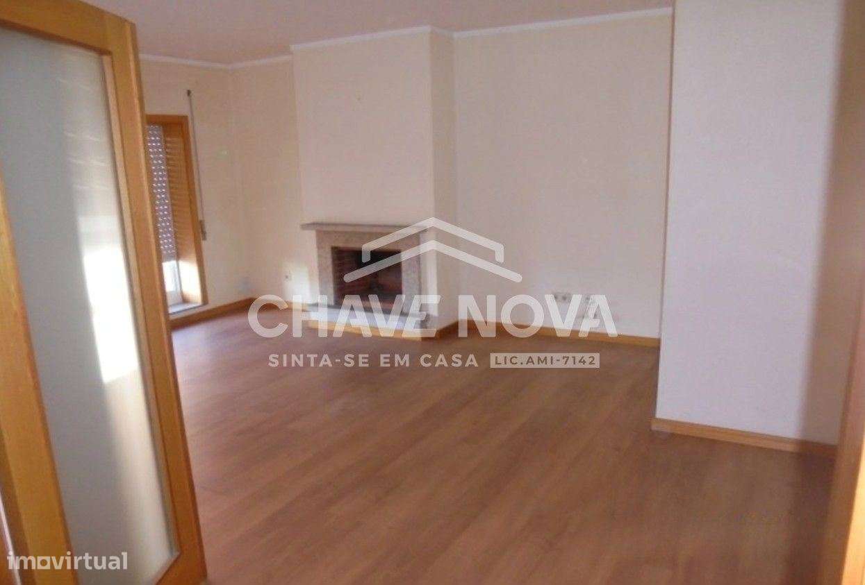 PS - Apartamento T2 c/ Lugar de Garagem em Canelas (Edifício Prestige) - Grande imagem: 3/20