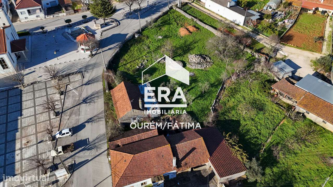 Moradia T3 para reconstrução no Bairro, Ourém-28