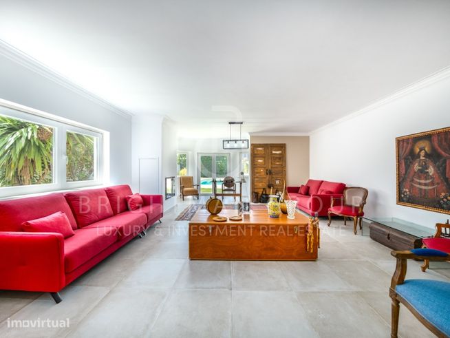Moradia T4 + 1 com jardim e piscina, em Bicesse, Cascais-3