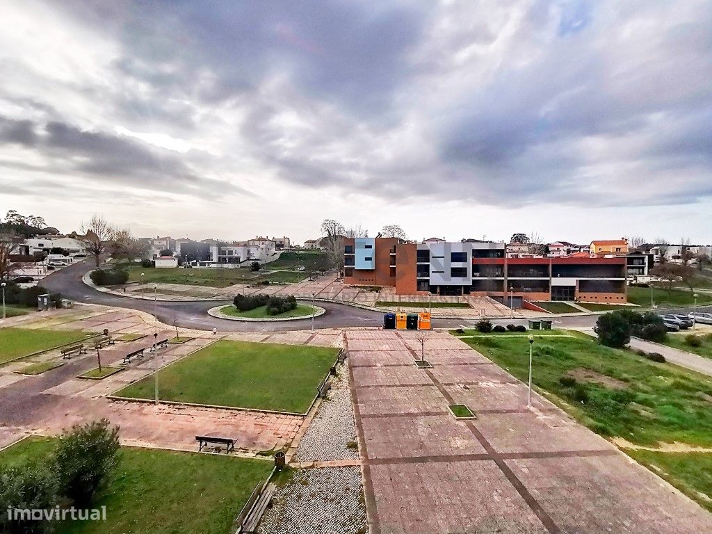 Apartamento T3 na zona de Torres Vedras - Grande imagem: 1/15