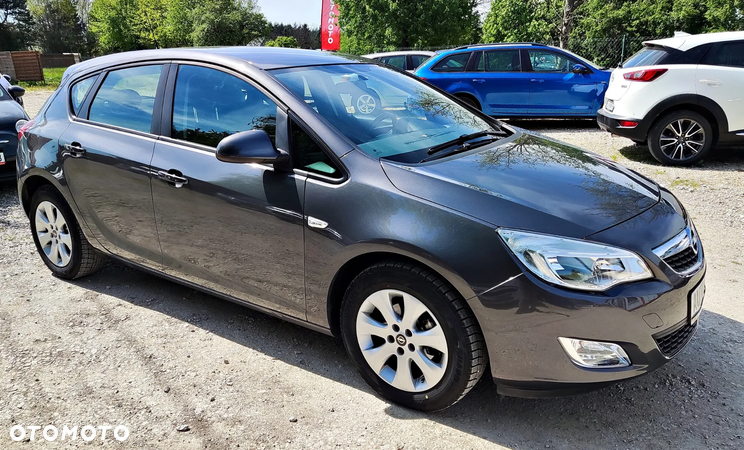 Opel Astra IV 1.6 Essentia - 18