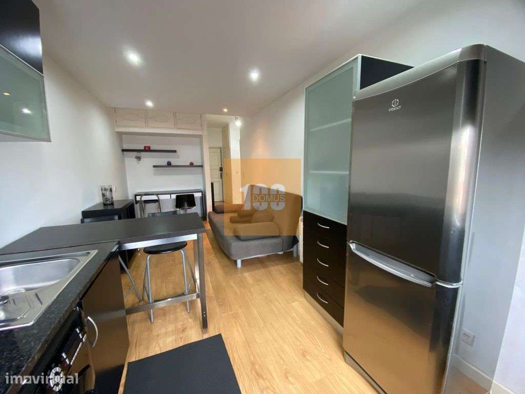 T1 equipado e mobilado para venda na Rua da Torrinha - Grande imagem: 5/17