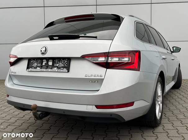 Skoda Superb 2.0 TDI 4x4 L&K DSG - 7