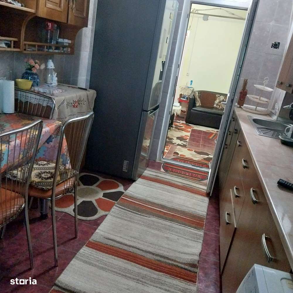 Apartament 3 camere de vanzare - Imagine principală: 5/6