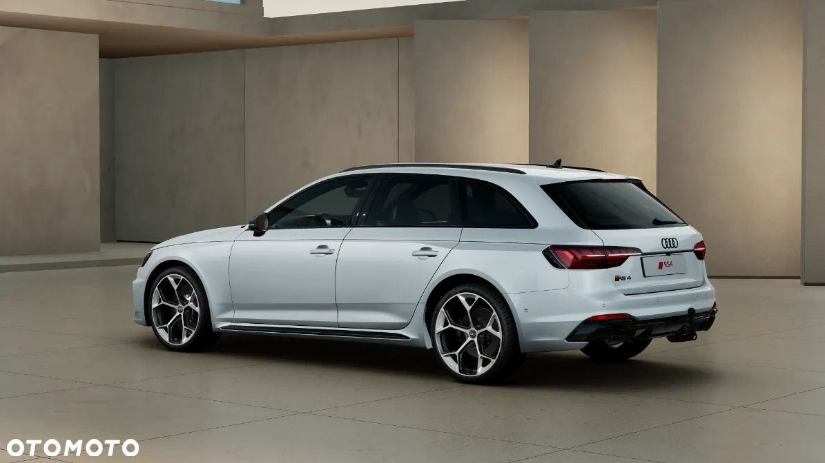 Audi RS4 TFSI Quattro Tiptronic - 4