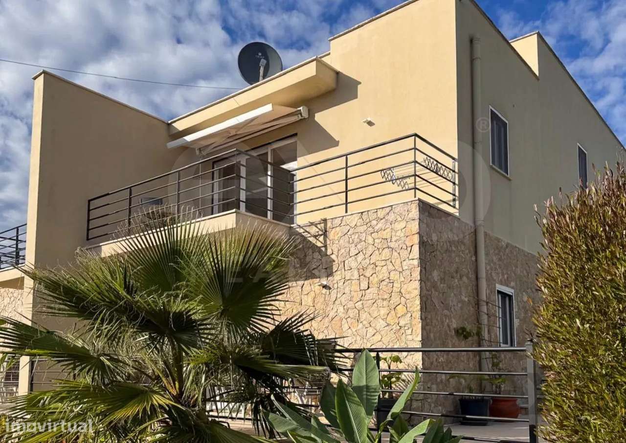 Propriedade excecional com 2 casas + Estúdio com piscina e vista deslu - Grande imagem: 4/60