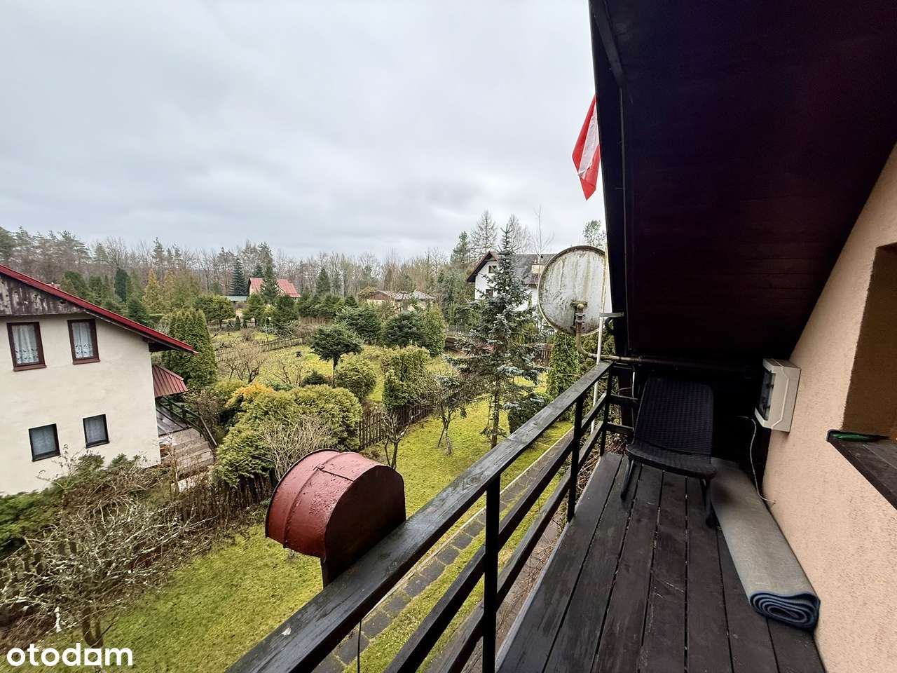 Sielski dom z altanką na Kaszubach |panele fotowoltaiczne jezioro las-7