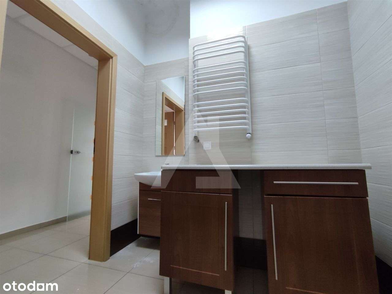 Lokal z witryną przy głównej ulicy - Pełny obrazek: 4/7